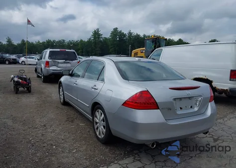 2007 Honda Accord 3.0 Ex z USA, uszkodzony, nr VIN 1HGCM665X7A059764